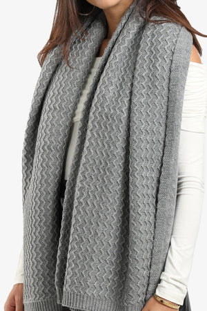 Soft Zigzag Pattern Throw